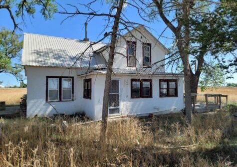 County Residential Property for Investor or Fix’n’Flip near McClave, CO